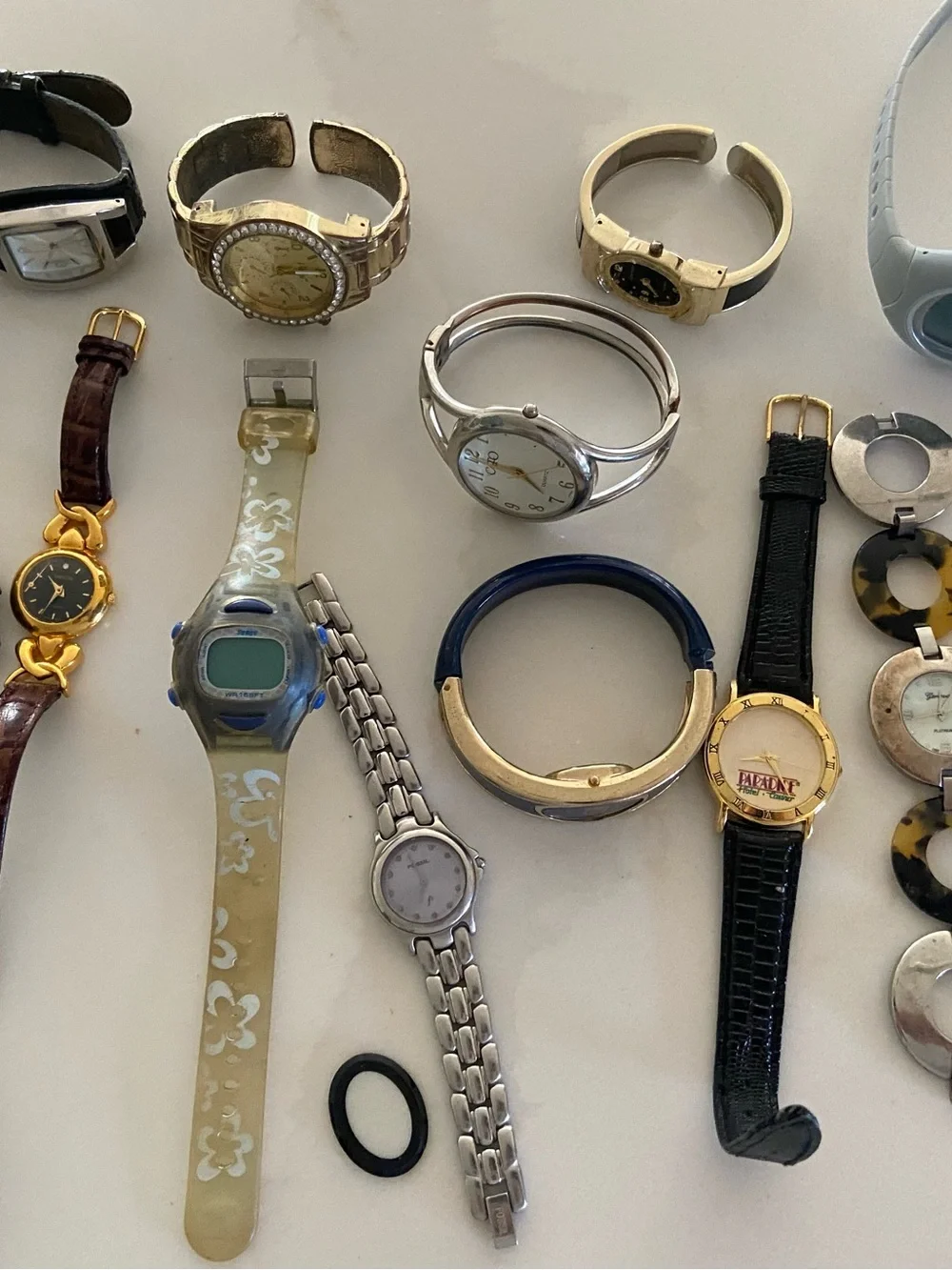 Mixed Women's Watches and Bands - Assorted Colors and Styles untested parts/Fix